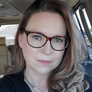 Meet your Posher, Kativa